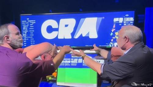 最后再总结一下：CRM什么意思？它是Cu