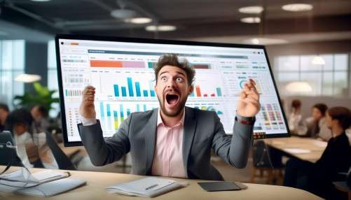 如果你现在还在用Excel管客户，或者靠