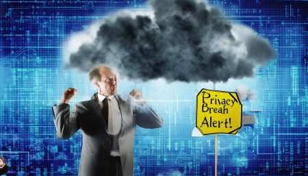 哎，这点我得重点说说，因为太重要了。现在客户越来越重视隐私，国家也在加强数据监管。你要是不小心把客户