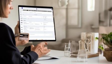 Q：怎么选择适合自己的装饰公司CRM？
A：建议重点关注几点：是否专为装修行业设计、操作是否简单、