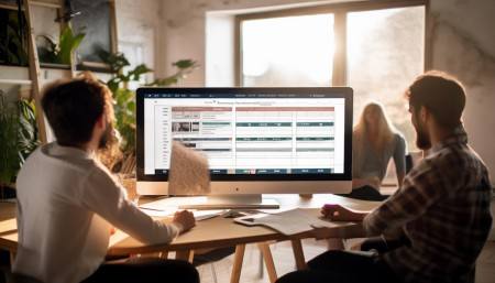 CRM什么颜色-CRM系统适合什么颜色主题