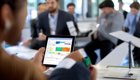 管理CRM系统难吗？