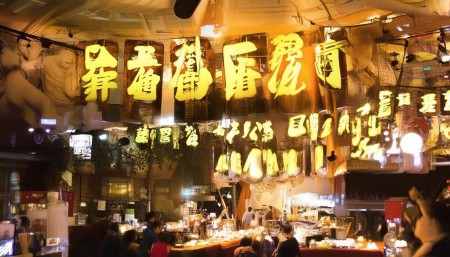 AI CRM管理系统哪家好？合同条款要看清