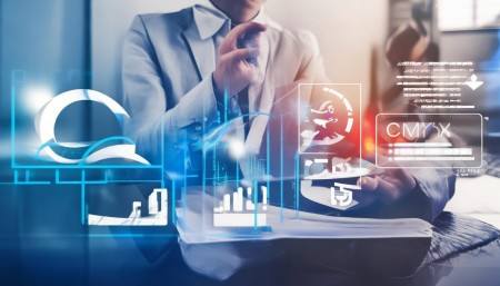 AI CRM开发公司哪家好？技术+服务双考